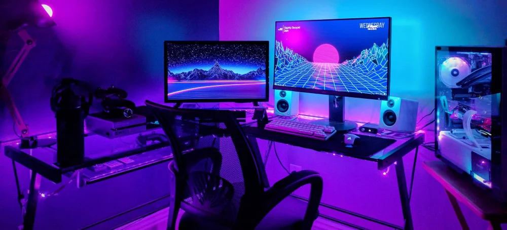 Bureau gamer accessoire indispensable ecran jeux video 1024x1024